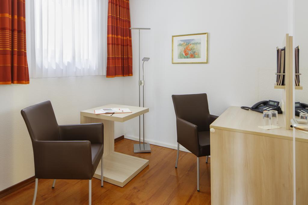 Caritas Tagungszentrum Freiburg im Breisgau Ngoại thất bức ảnh